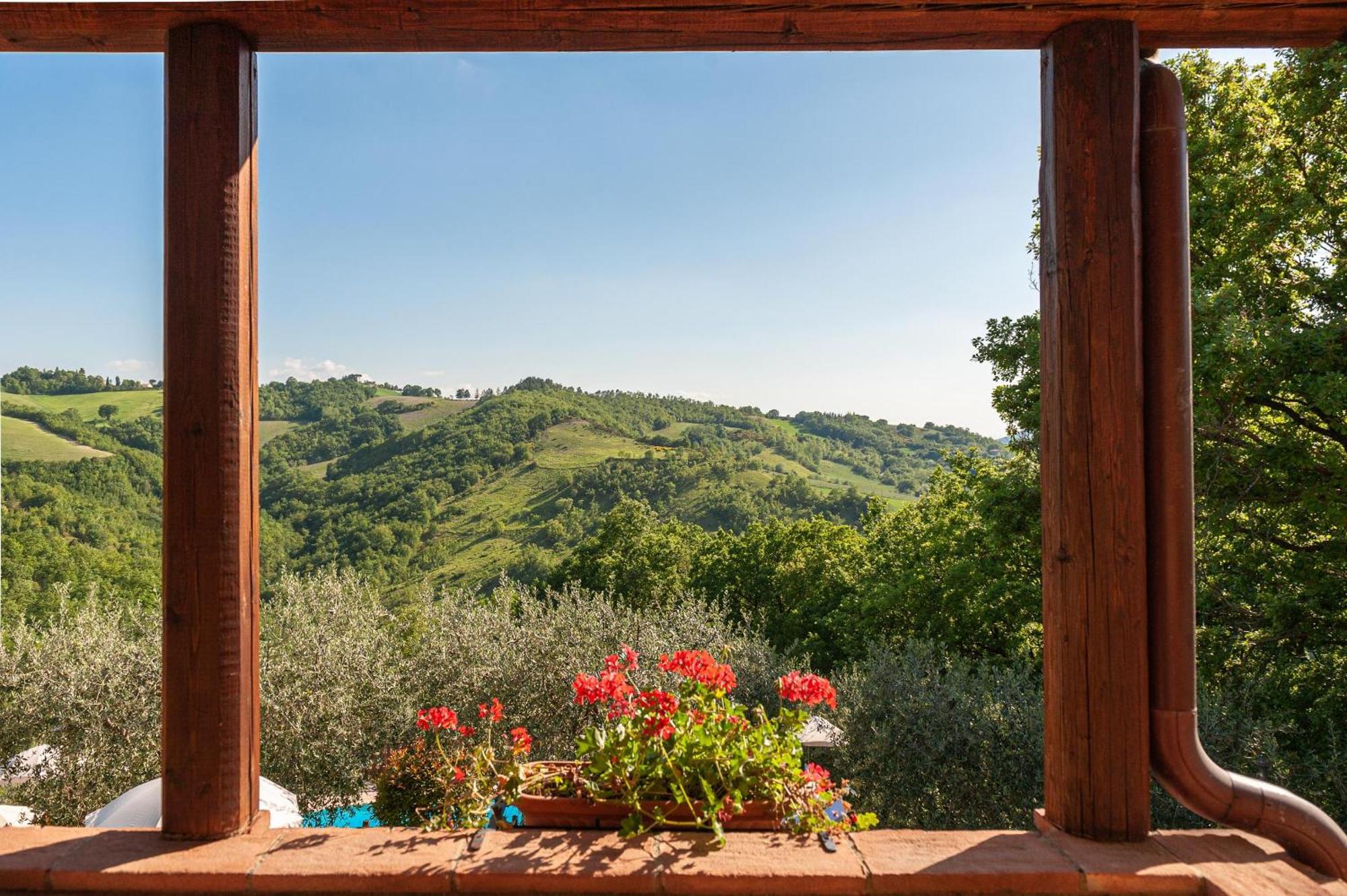 Agriturismo Le Dolci Colline Valfabbrica Dış mekan fotoğraf
